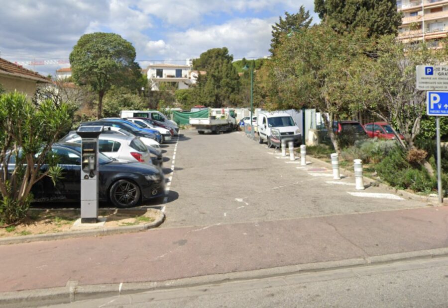 Parking des écoles